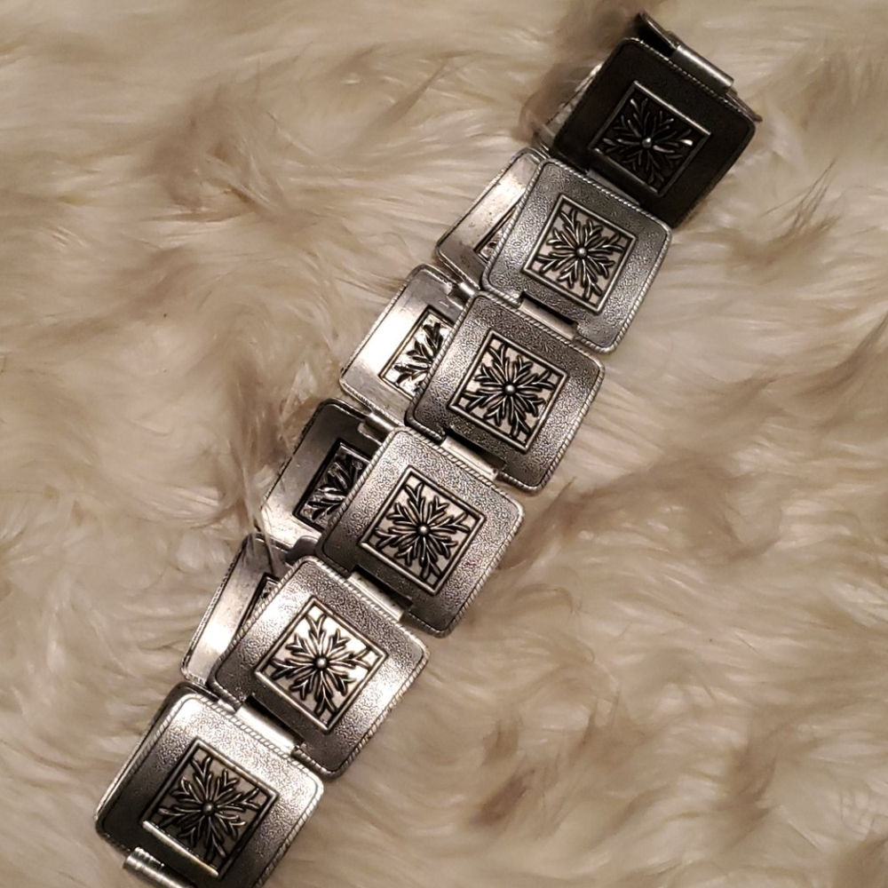 🔴Final price. Vintage Silver Medallion Metal Belt